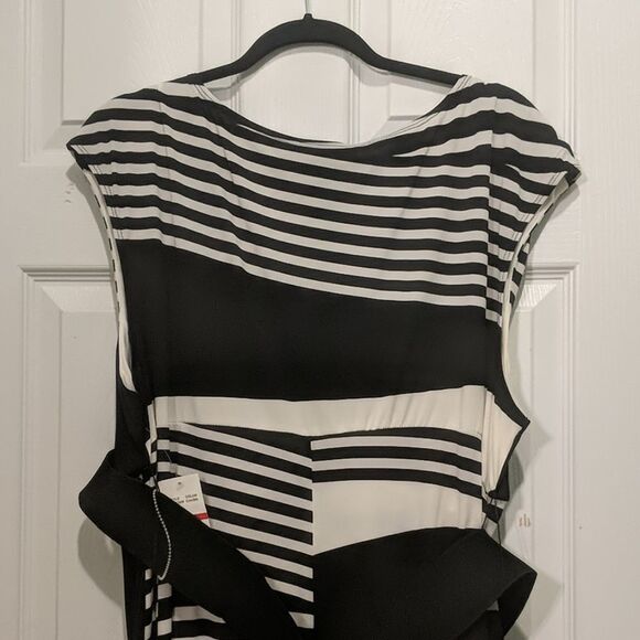 Bisou Bisou  black and white patterned dress Sz 24 - Picture 8 of 8